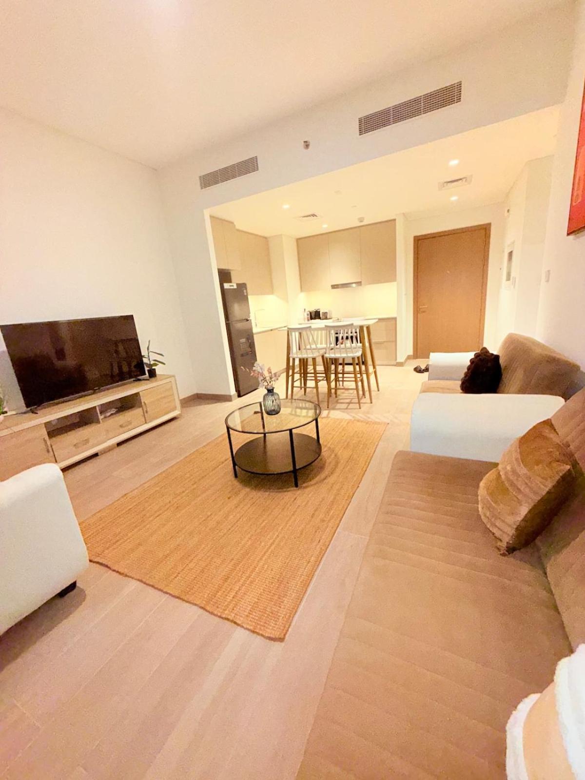 1 Bed With Private Access In Creek Harbour * Dubai